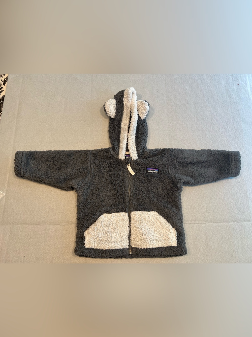 Patagonia Fleece Zip Up Hooded Jacket w/ Ears Size 3/6 Months